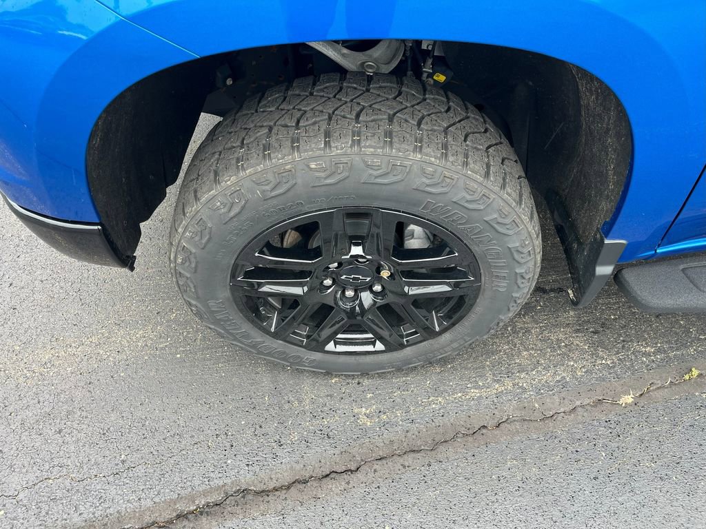 Certified 2023 Chevrolet Silverado 1500 LT Trail Boss w/ LPO, Dark Essentials Package image 16