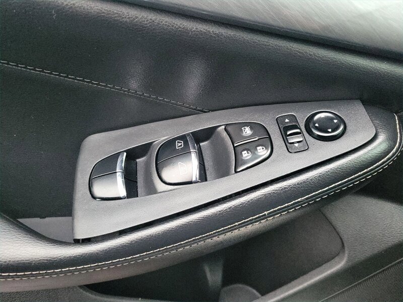Used 2016 Nissan Maxima 3.5 SV image 28