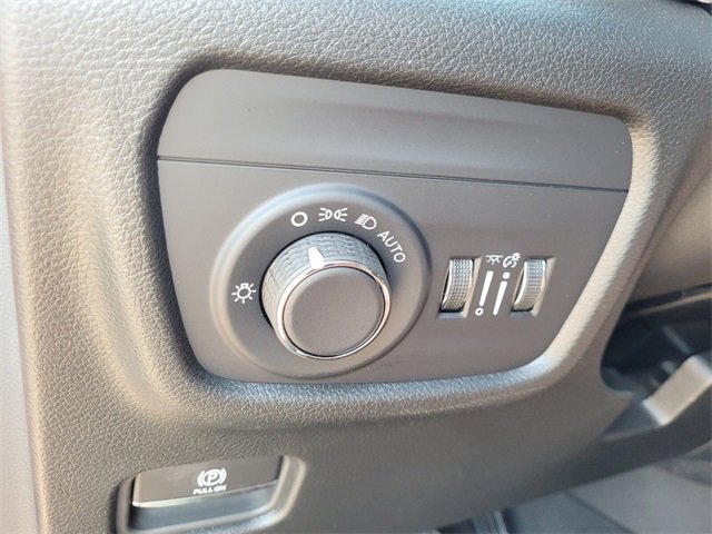 New 2025 Jeep Grand Cherokee Altitude image 23