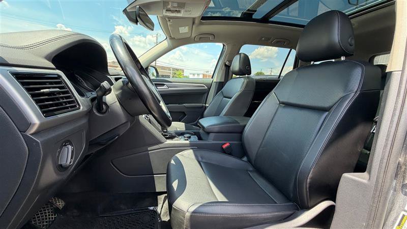 Used 2018 Volkswagen Atlas SEL AWD/4WD image 23