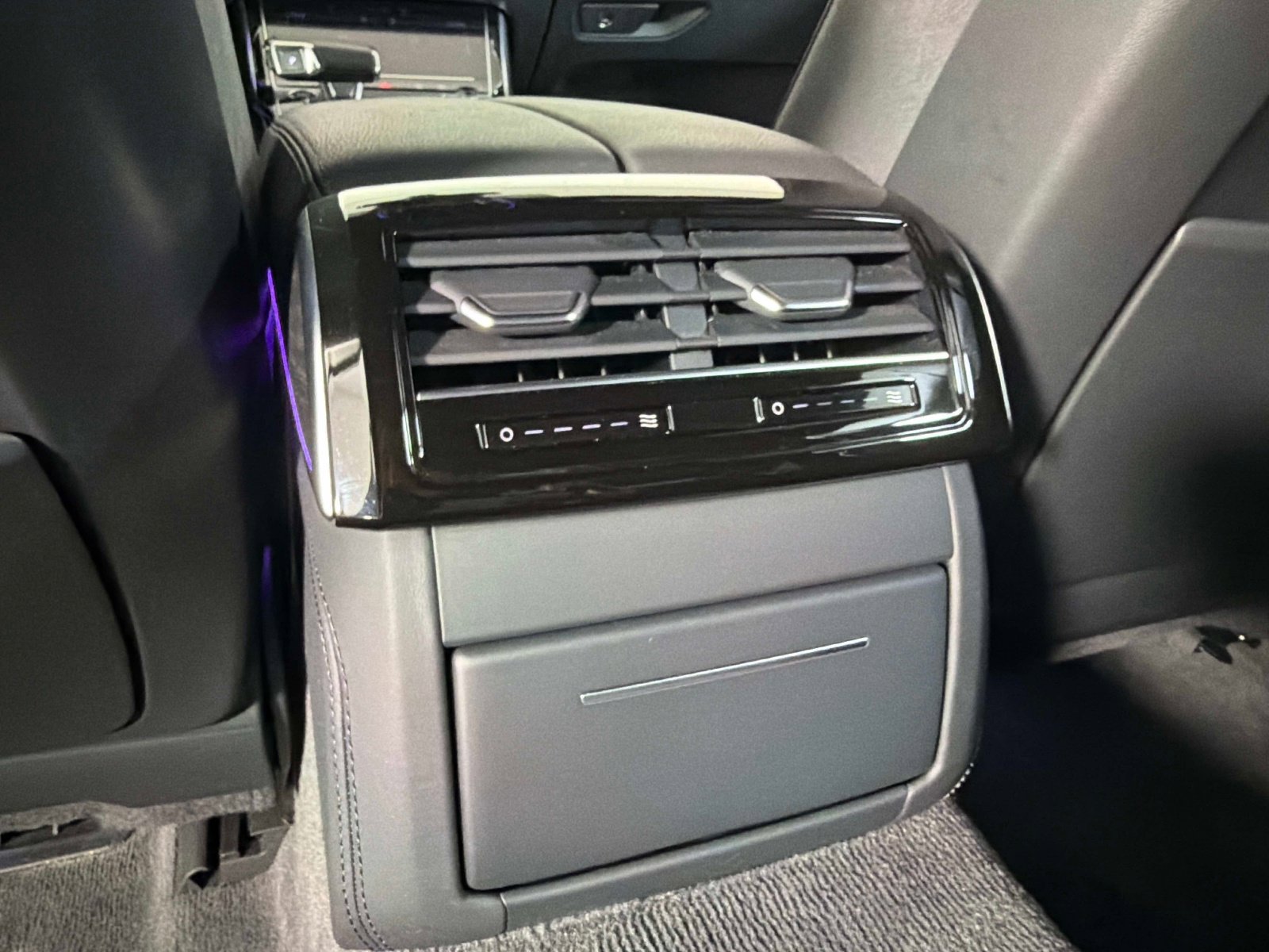 Used 2023 Audi A8 L 3.0T w/ Executive Package image 35