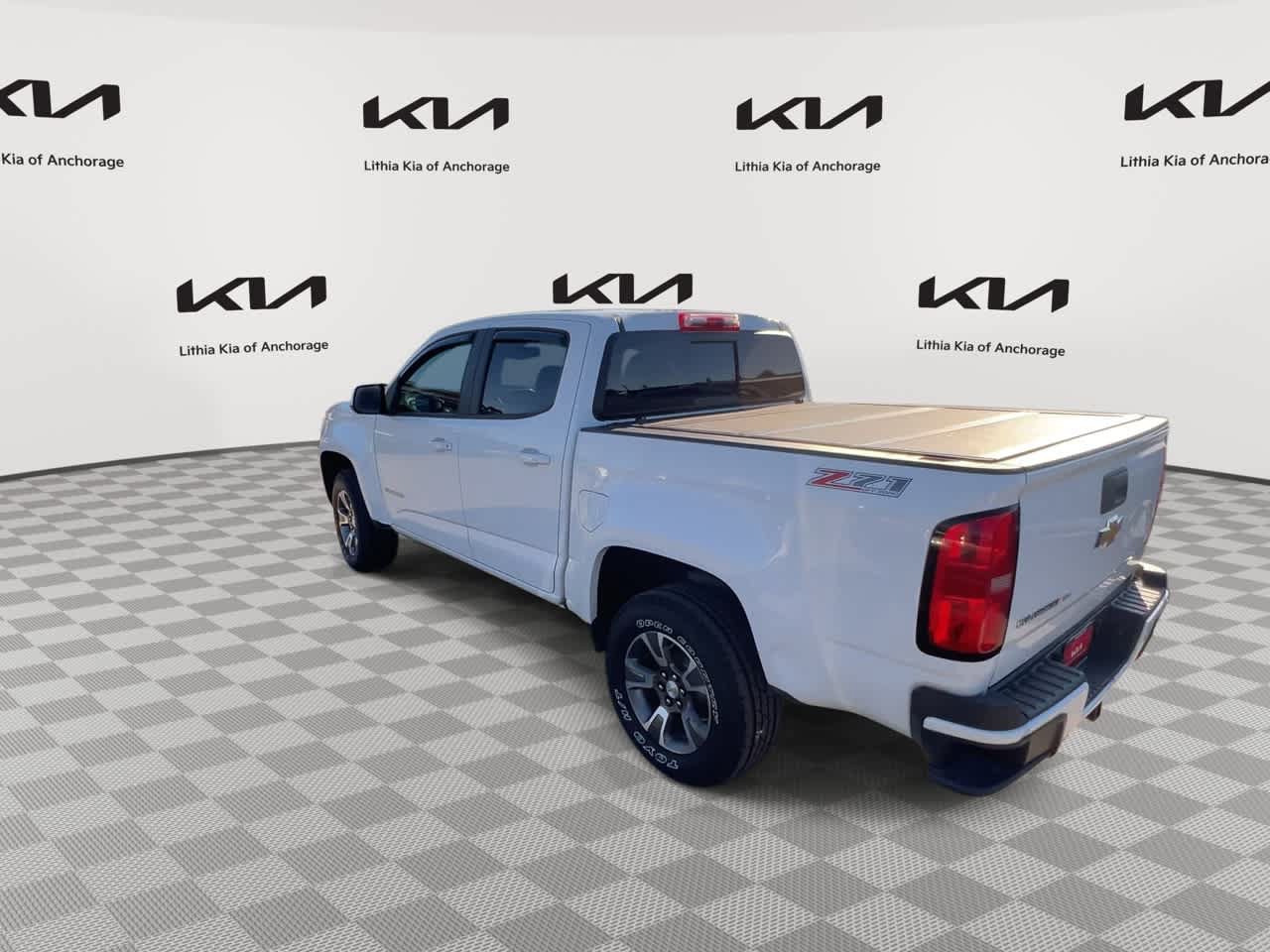 Used 2017 Chevrolet Colorado Z71 AWD/4WD image 6
