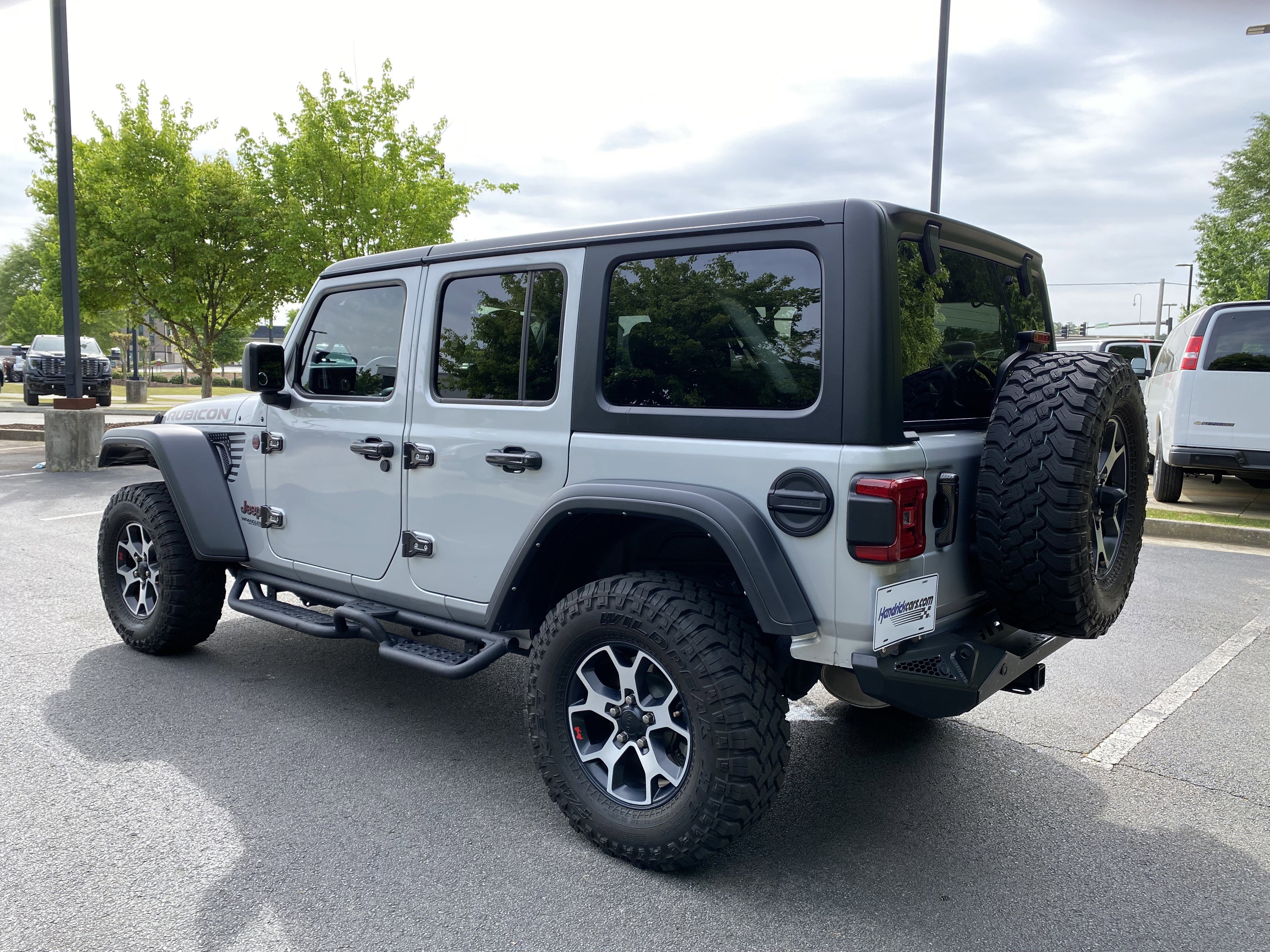Used 2023 Jeep Wrangler Unlimited Rubicon w/ LED Lighting Group AWD/4WD image 7