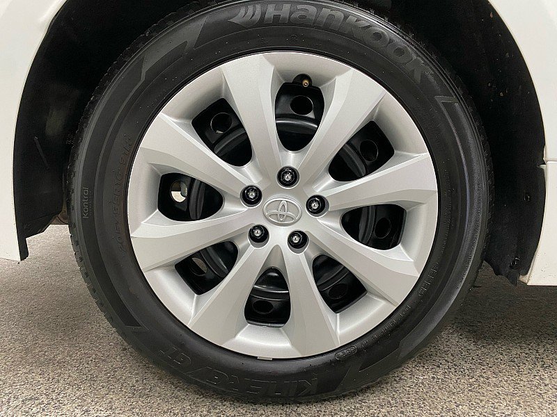 Used 2025 Toyota Corolla LE image 25