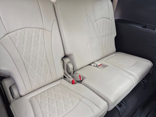 Used 2023 Buick Enclave Avenir w/ Avenir Technology Package AWD/4WD image 22