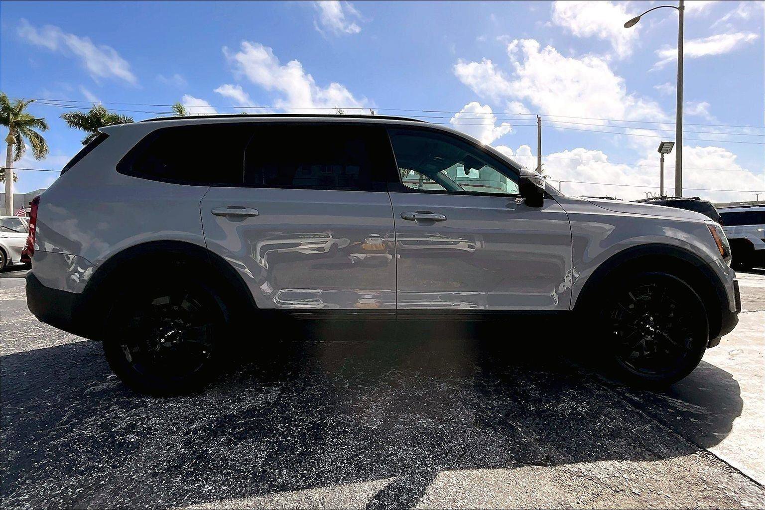 Used 2022 Kia Telluride EX w/ EX Premium Package AWD/4WD image 32