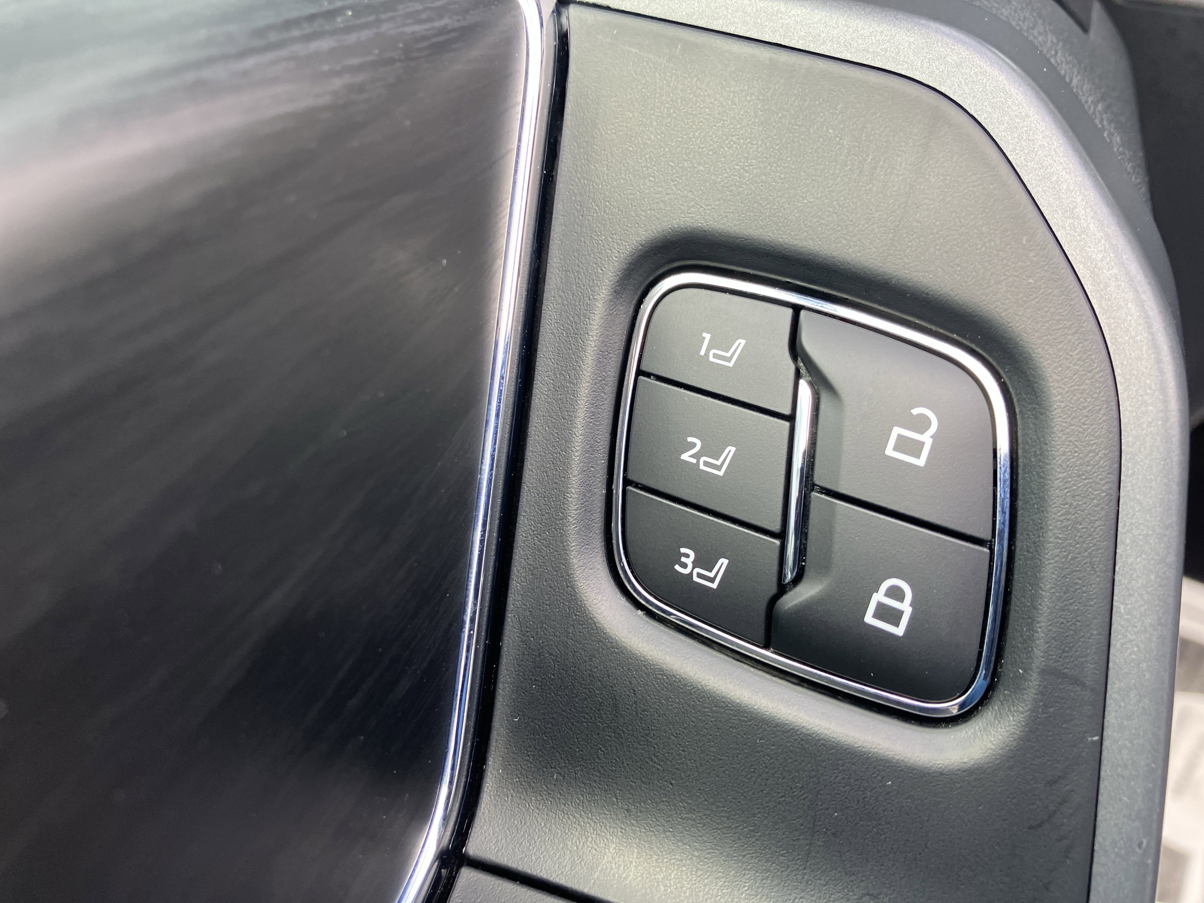 Used 2024 Ford F150 Lariat image 18