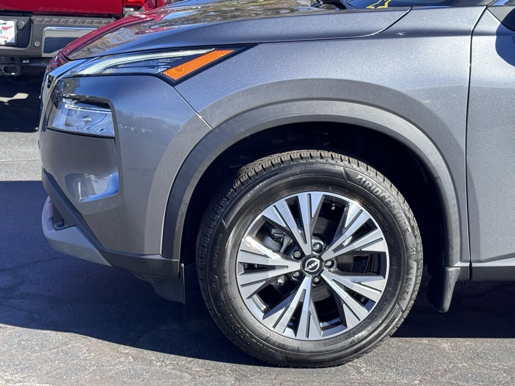 Used 2022 Nissan Rogue SV image 35