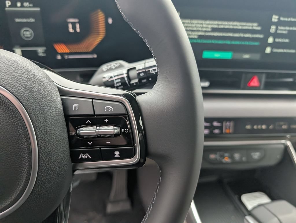 New 2026 Kia Carnival EX FWD image 16