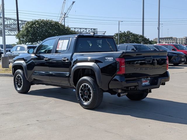 Used 2024 Toyota Tacoma TRD Off-Road AWD/4WD image 8