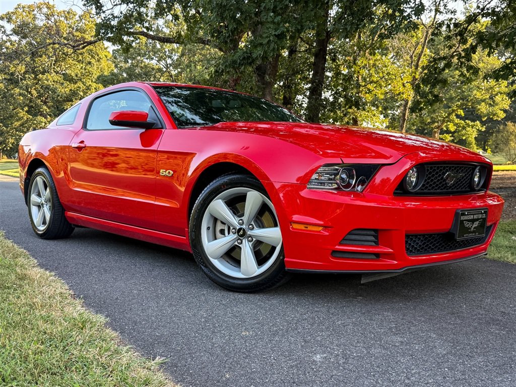 Used 2013 Ford Mustang GT Premium RWD image 24
