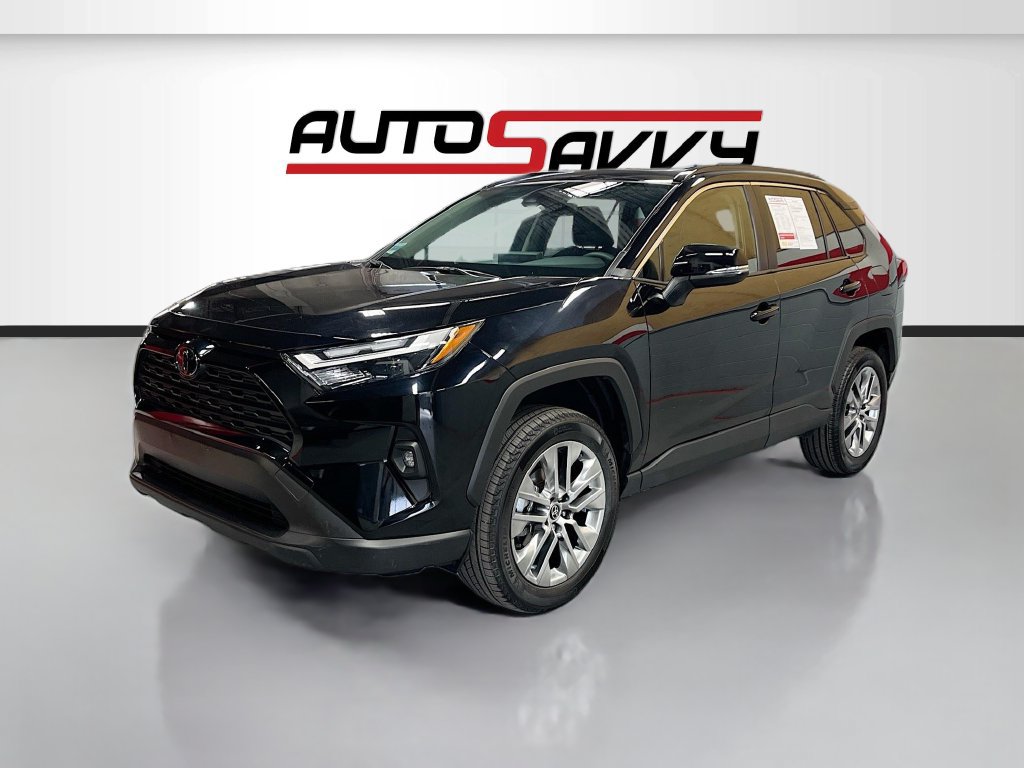 Used 2025 Toyota RAV4 XLE Premium AWD/4WD image 3