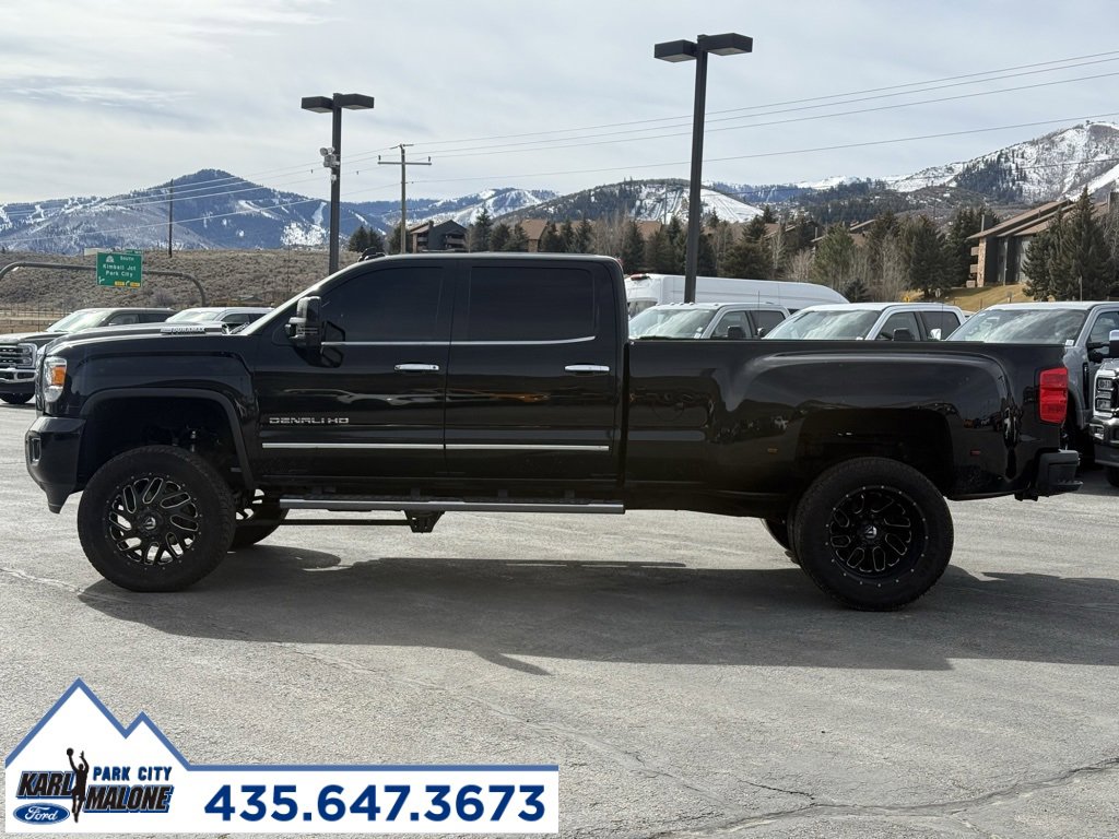 Used 2019 GMC Sierra 3500 Denali w/ Duramax Plus Package image 3