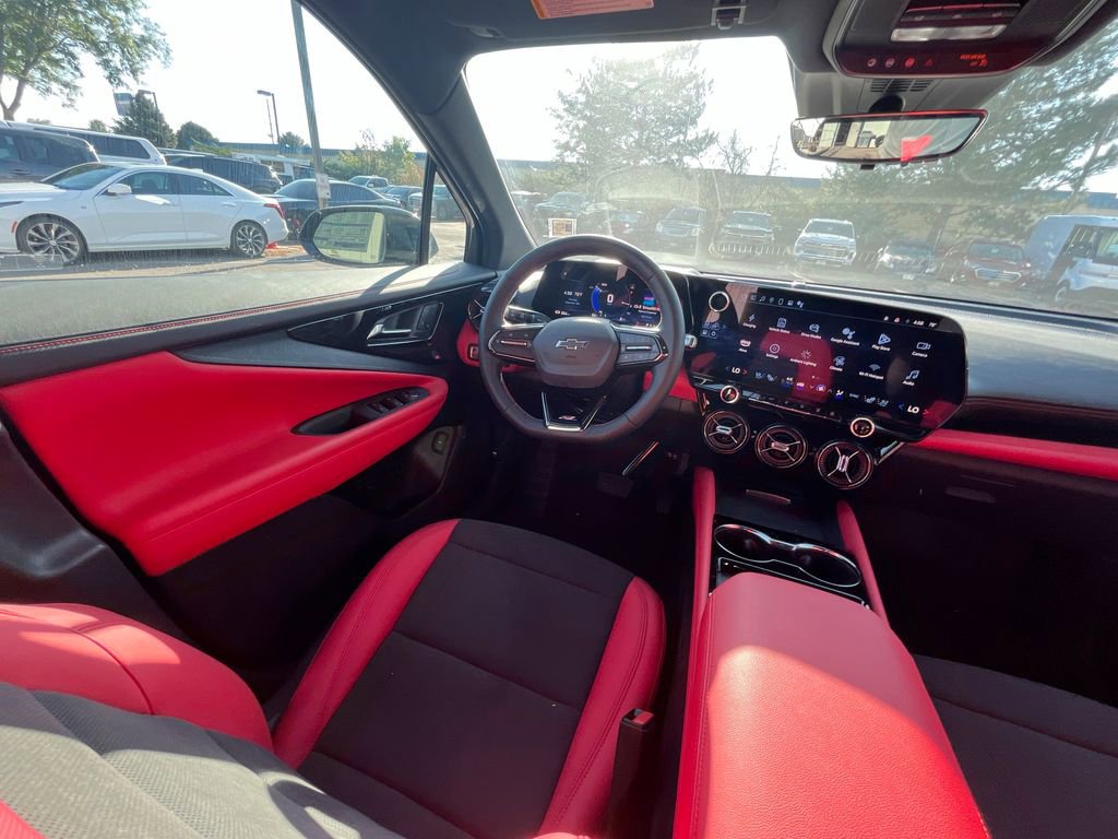 New 2025 Chevrolet Blazer EV RS image 16