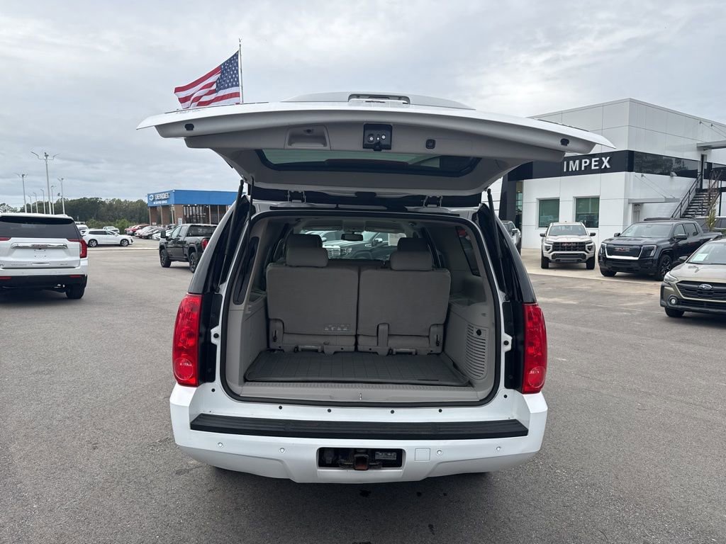 Used 2014 GMC Yukon XL SLT w/ SLT-2 Equipment Package image 26