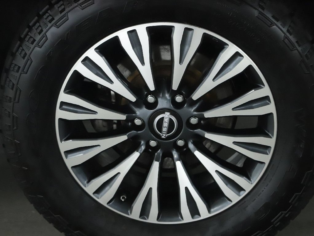 Used 2022 Nissan Armada SL w/ Midnight Edition Package RWD image 44