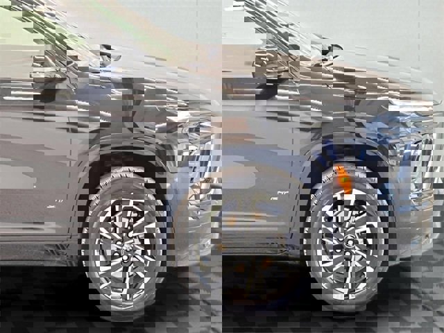 Certified 2025 Buick Enclave Sport Touring image 6