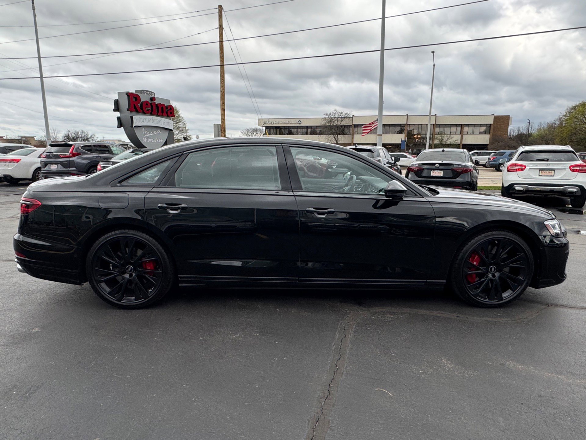 Used 2025 Audi S8 w/ Executive Package image 12