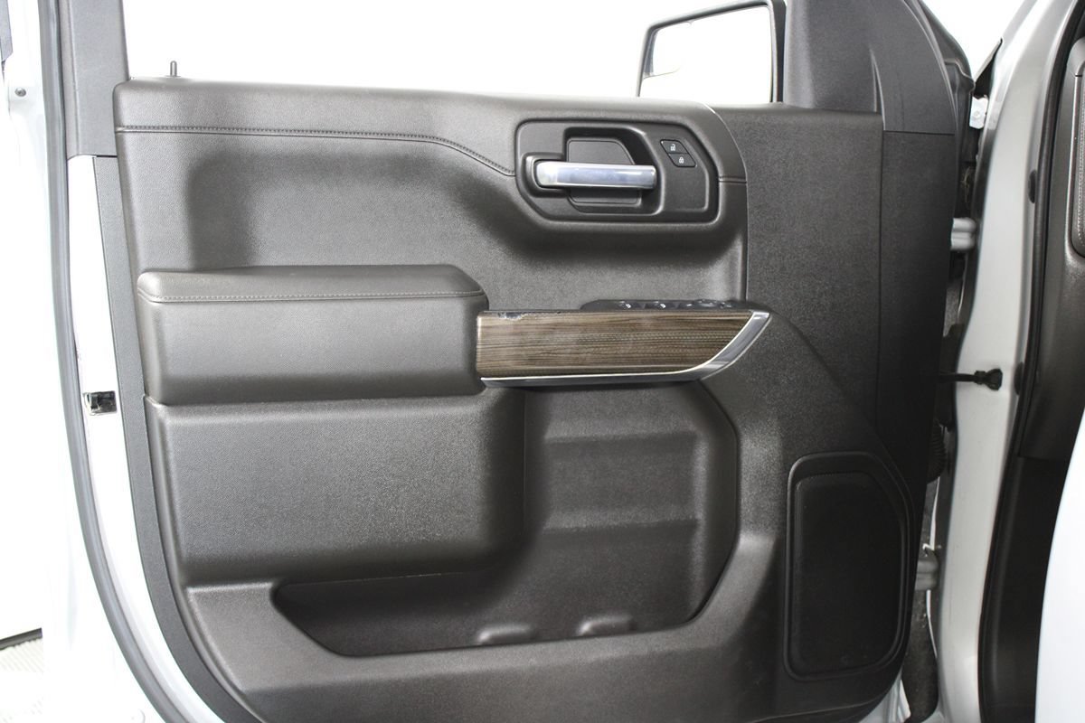 Used 2022 Chevrolet Silverado 1500 LT w/ LPO, Dark Essentials Package RWD image 24