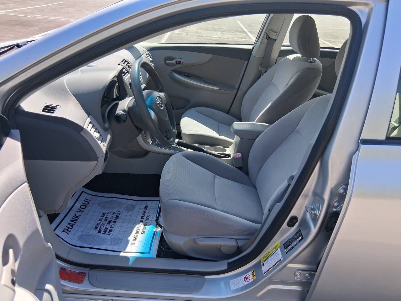 Used 2010 Toyota Corolla LE FWD image 10