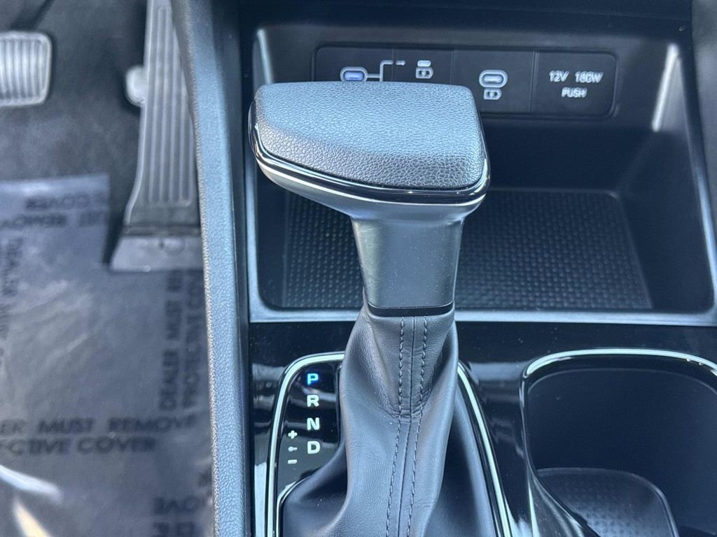 Certified 2025 Hyundai Santa Cruz SE image 17