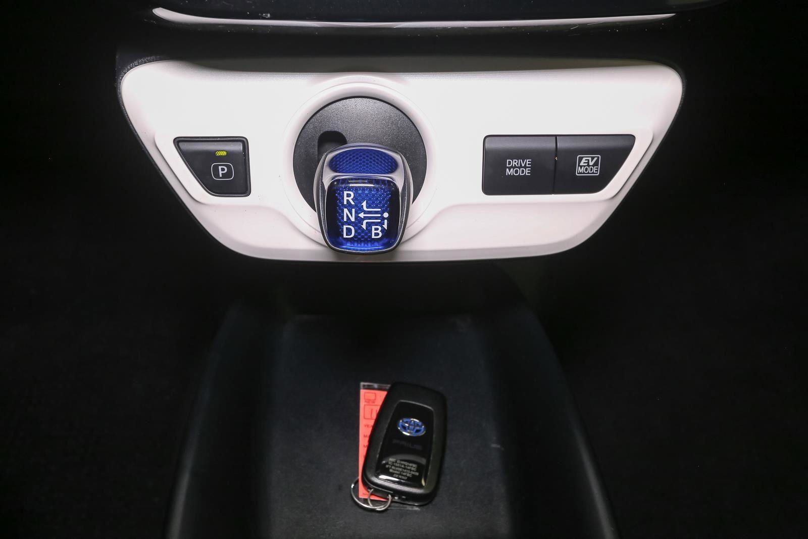 Used 2016 Toyota Prius Two FWD image 31