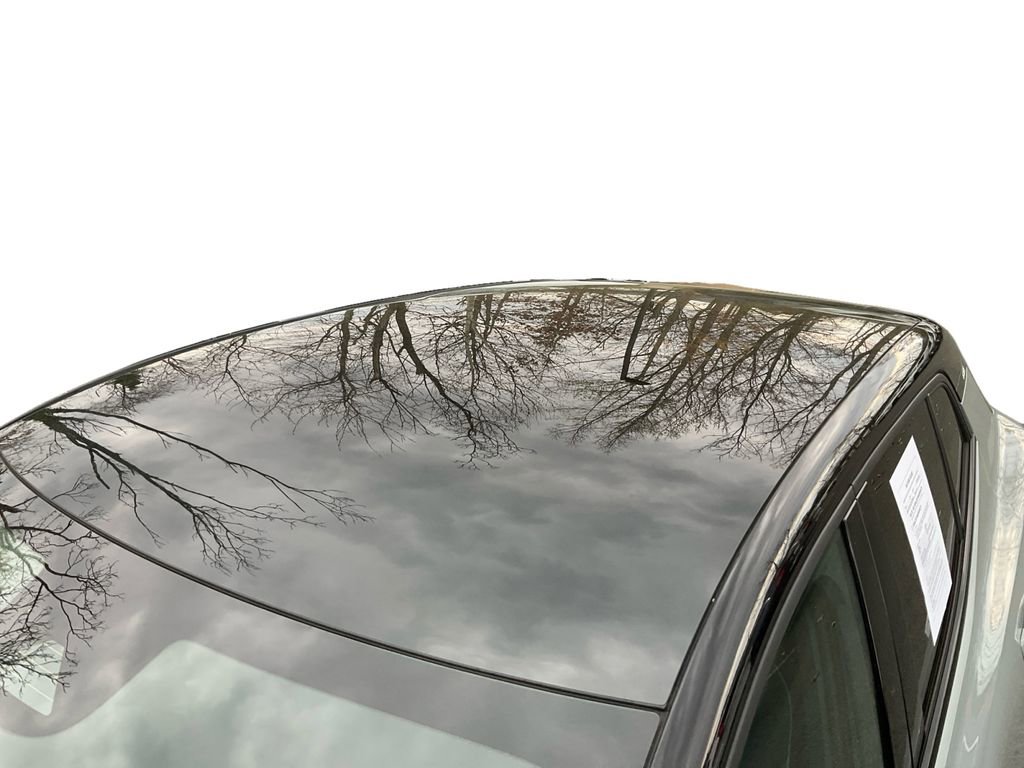 Used 2025 Volvo EX30 Ultra w/ Climate Package image 14