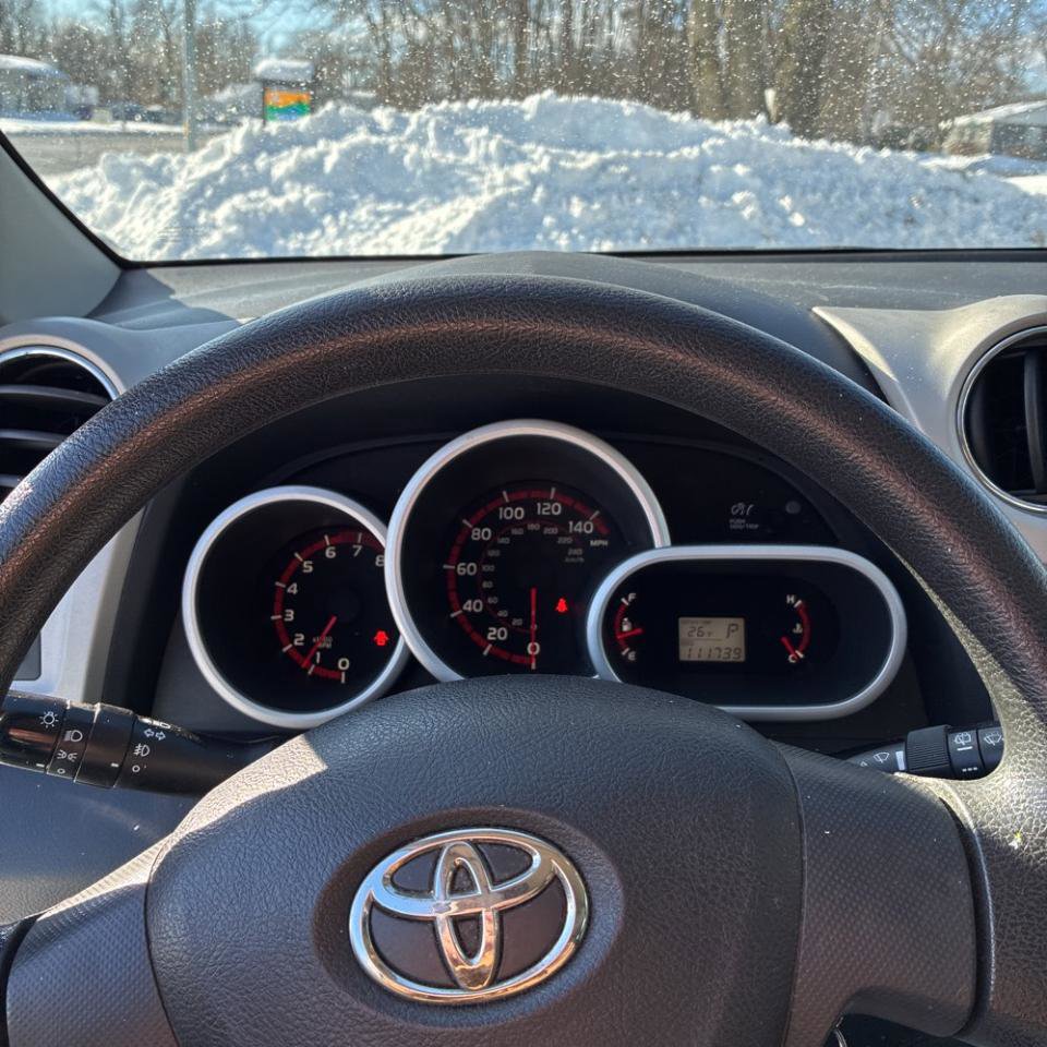 Used 2010 Toyota Matrix S image 22