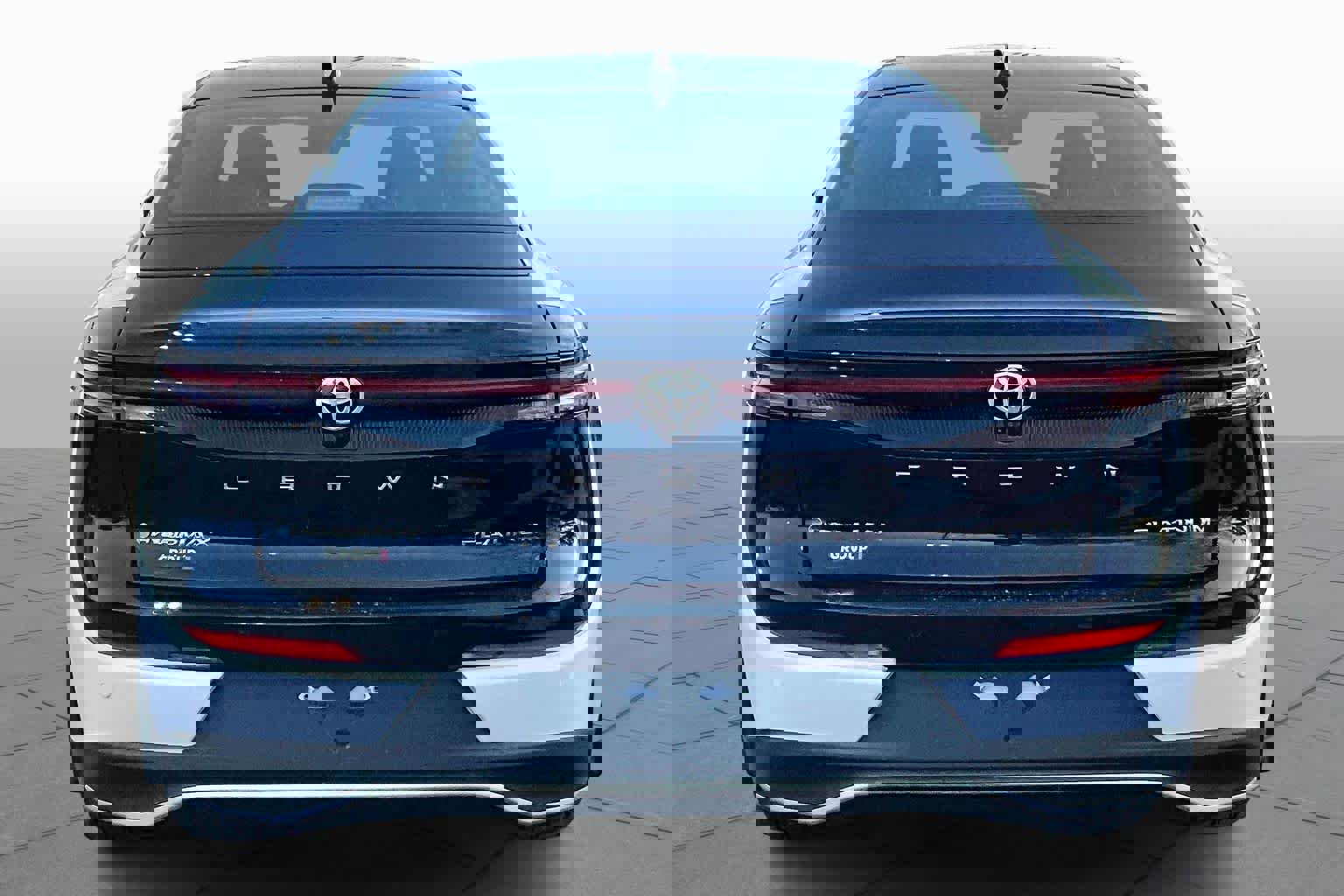 New 2026 Toyota Crown Platinum image 4