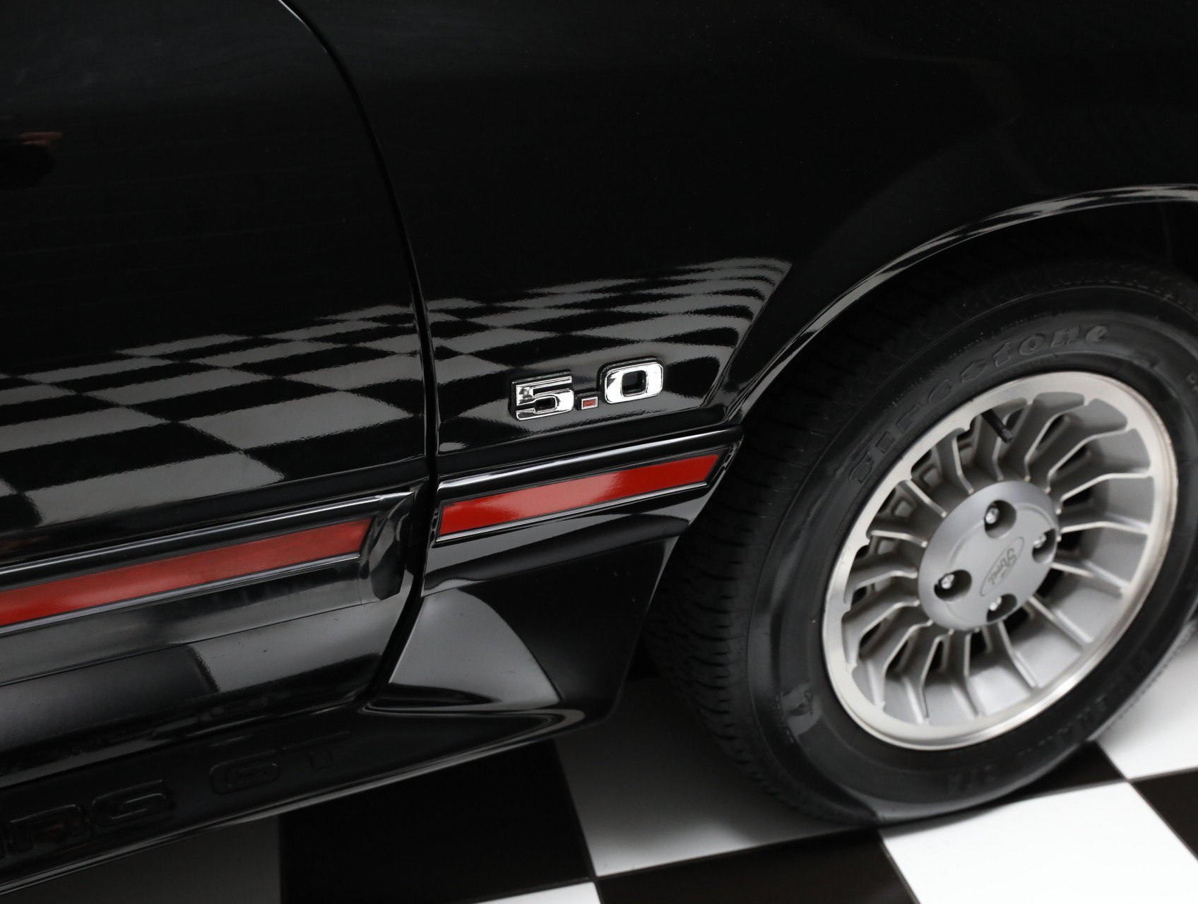 Used 1987 Ford Mustang GT RWD image 29