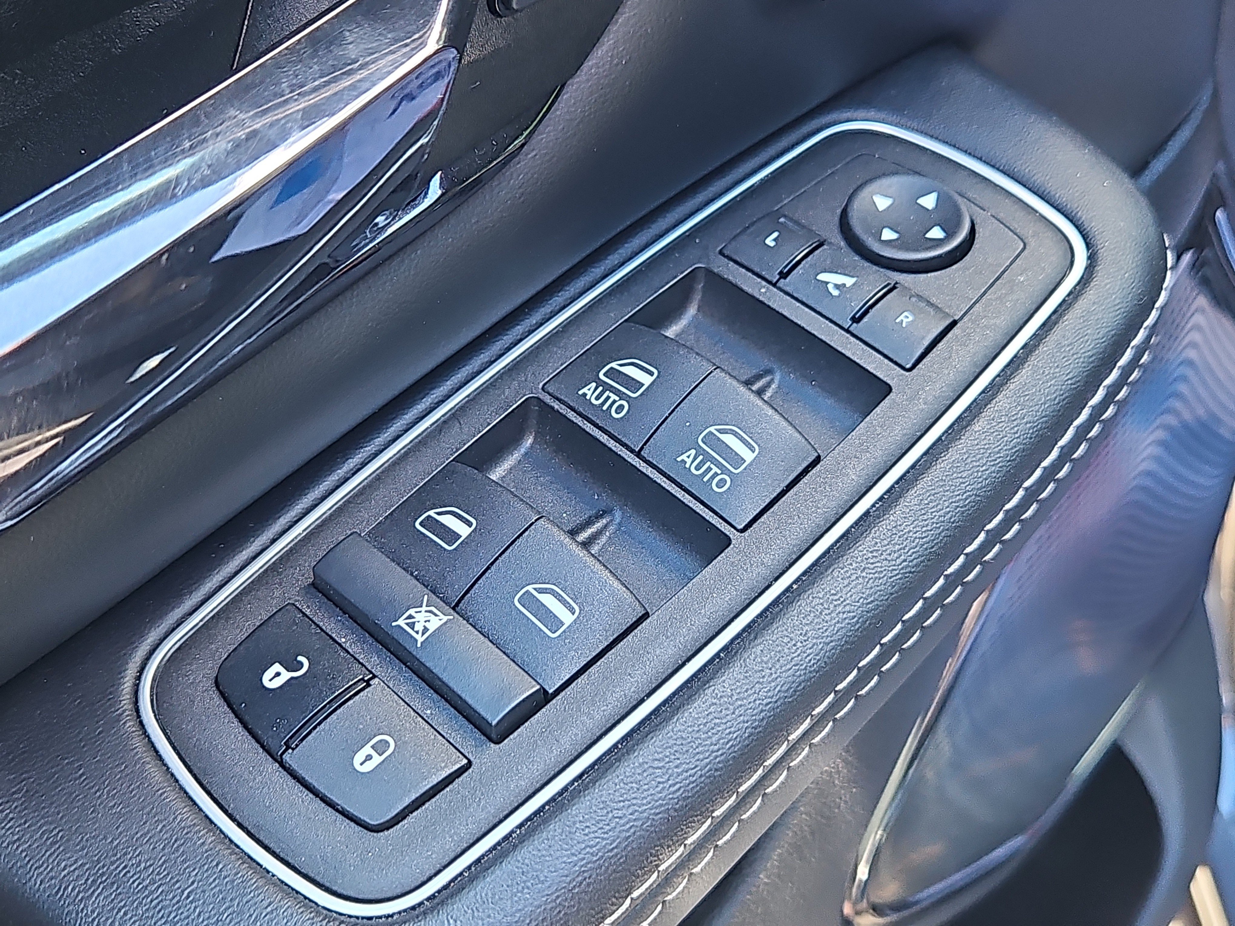 Used 2023 RAM 1500 Limited AWD/4WD image 15