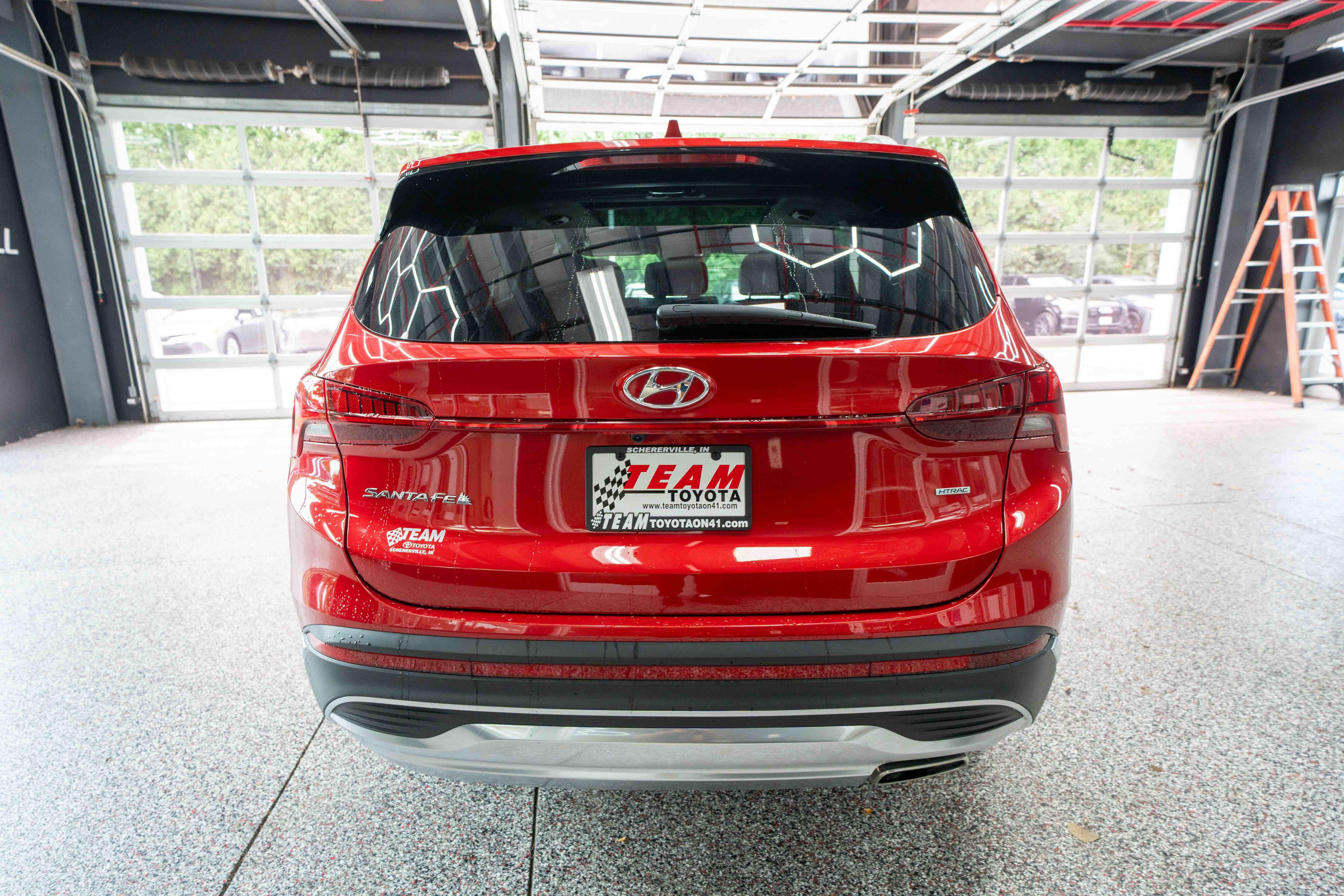 Used 2022 Hyundai Santa Fe SEL w/ Convenience + Premium Package AWD/4WD image 3