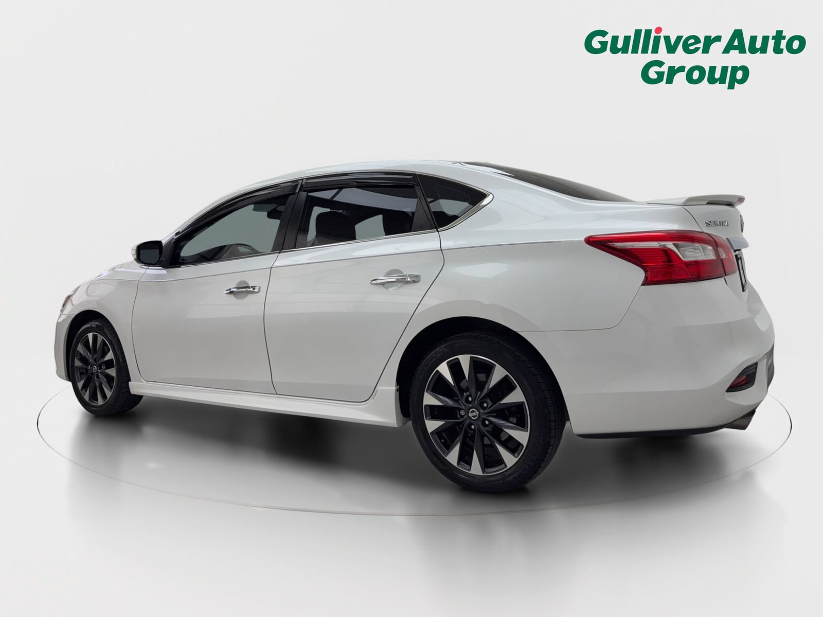 Used 2017 Nissan Sentra SR FWD image 4