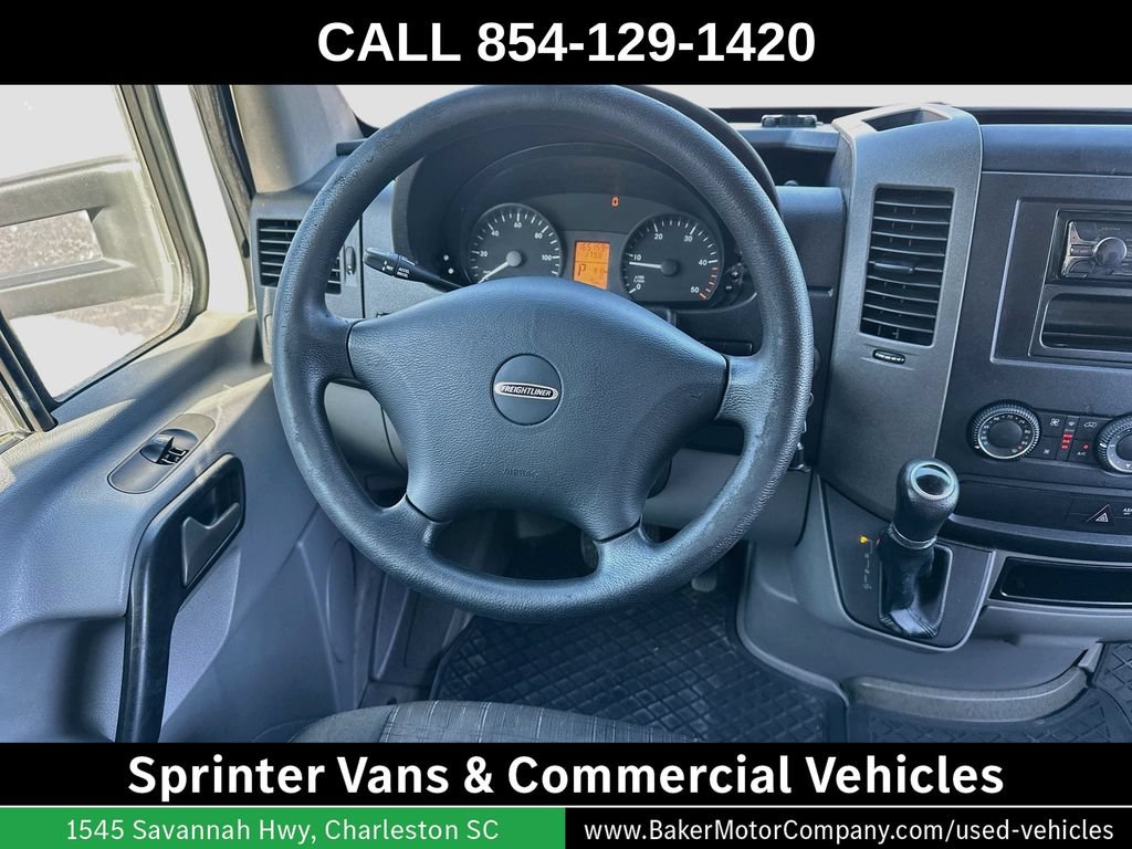 Used 2015 Freightliner Sprinter 3500 RWD image 20