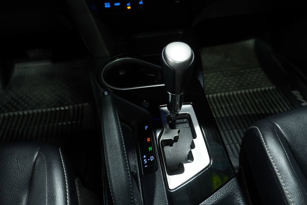 Used 2018 Toyota RAV4 Limited w/ All Weather Liner Package AWD/4WD image 19