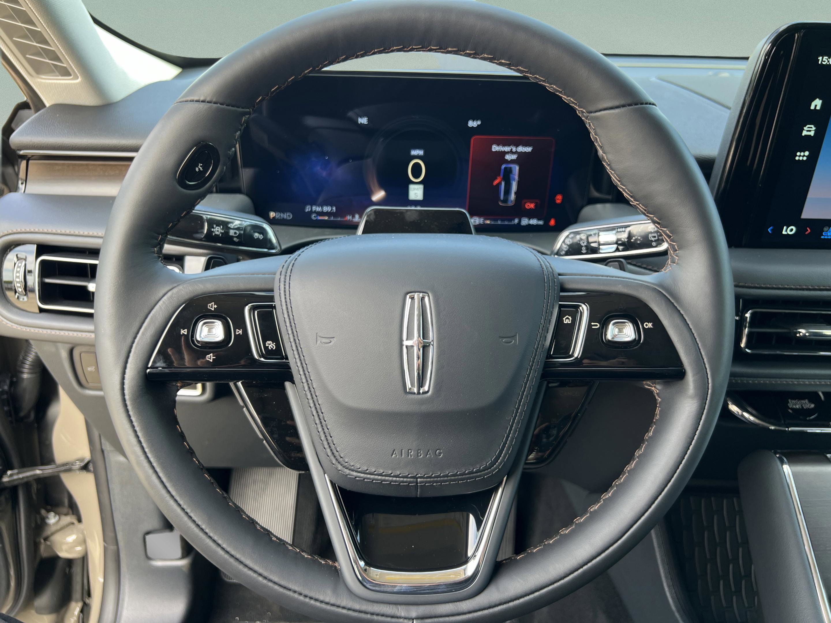 New 2025 Lincoln Aviator Reserve RWD image 11