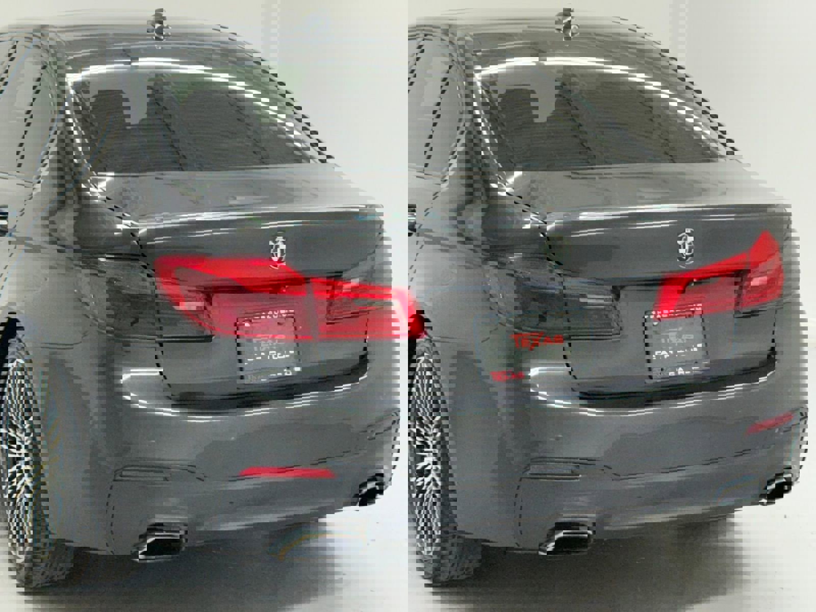 Used 2018 BMW 540i image 13