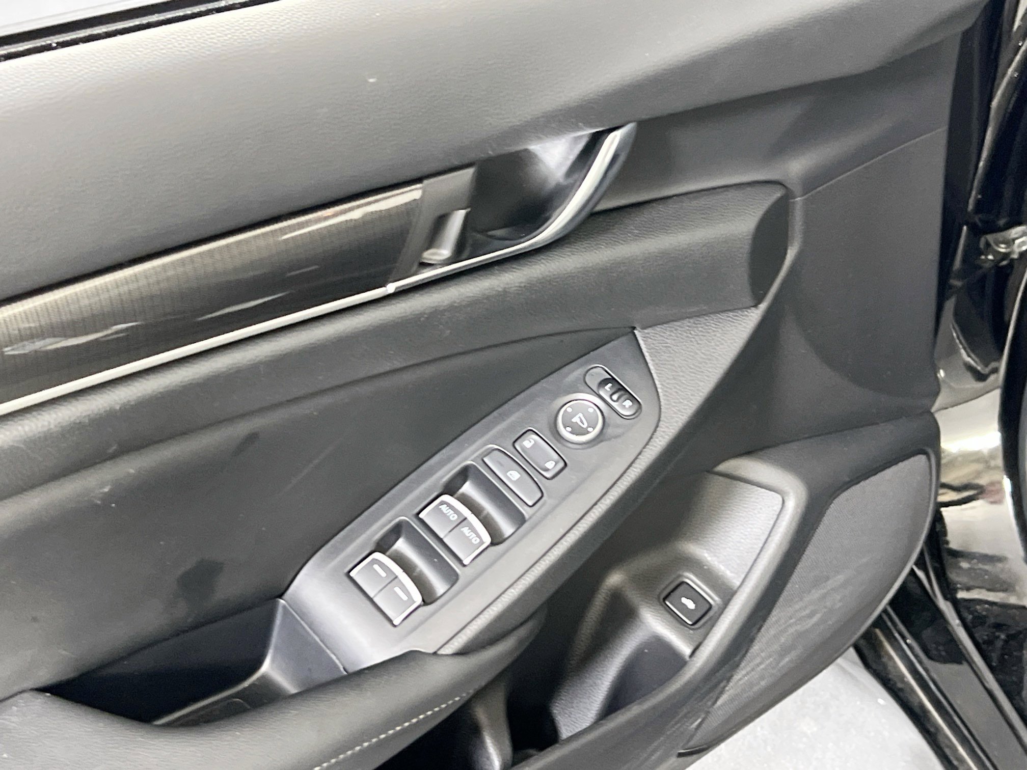 Used 2022 Honda Accord Sport image 17