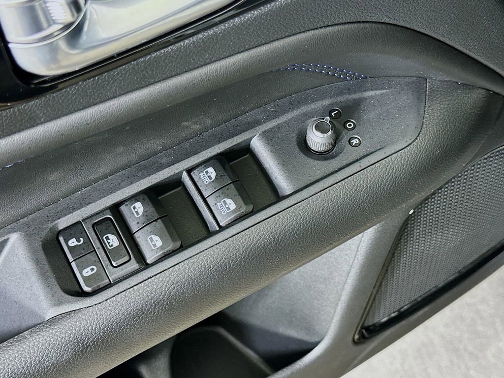 Used 2026 Jeep Compass Latitude image 20