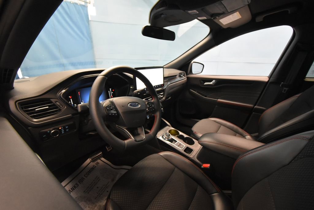 Used 2024 Ford Escape ST-Line w/ Tech Pack #1 image 4