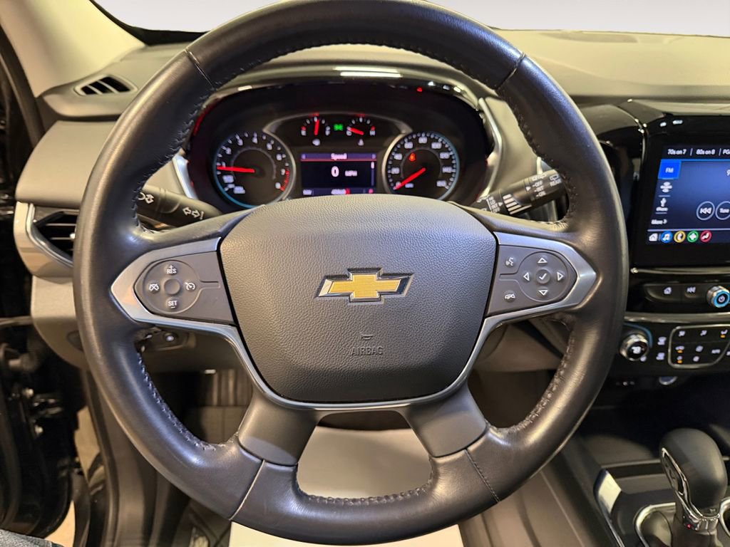 Used 2021 Chevrolet Traverse LT image 14