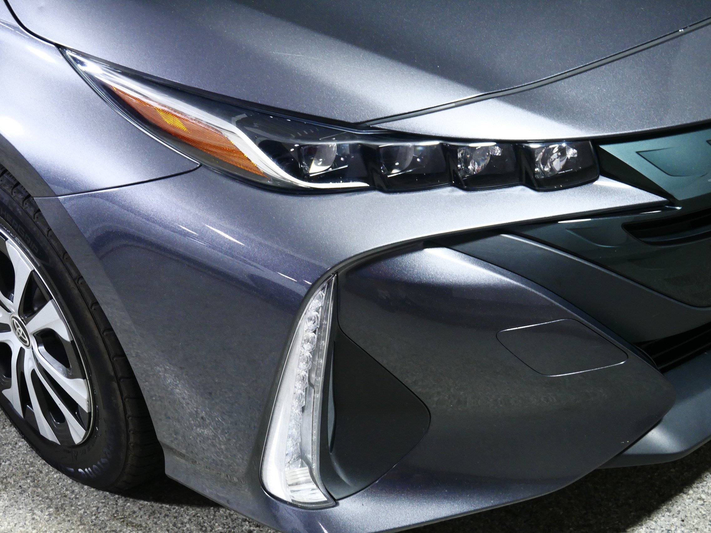 Used 2022 Toyota Prius Prime XLE FWD image 16
