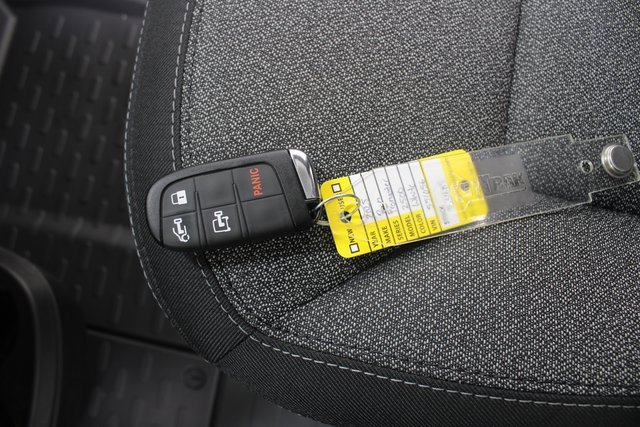 Used 2025 RAM ProMaster 2500 w/ Convenience Group image 7