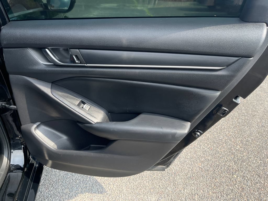 Used 2018 Honda Accord Sport image 20