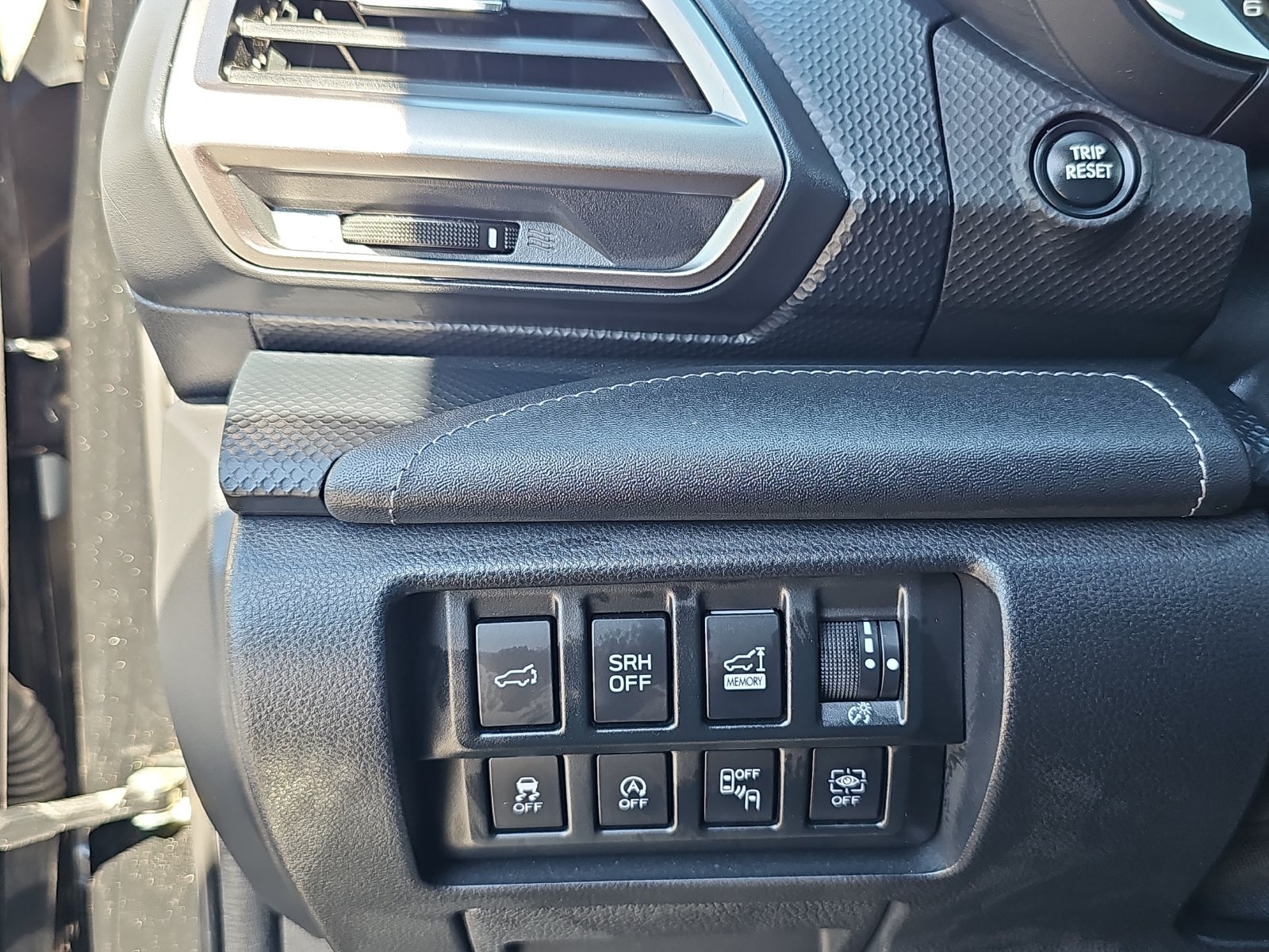 Certified 2023 Subaru Forester Touring AWD/4WD image 27