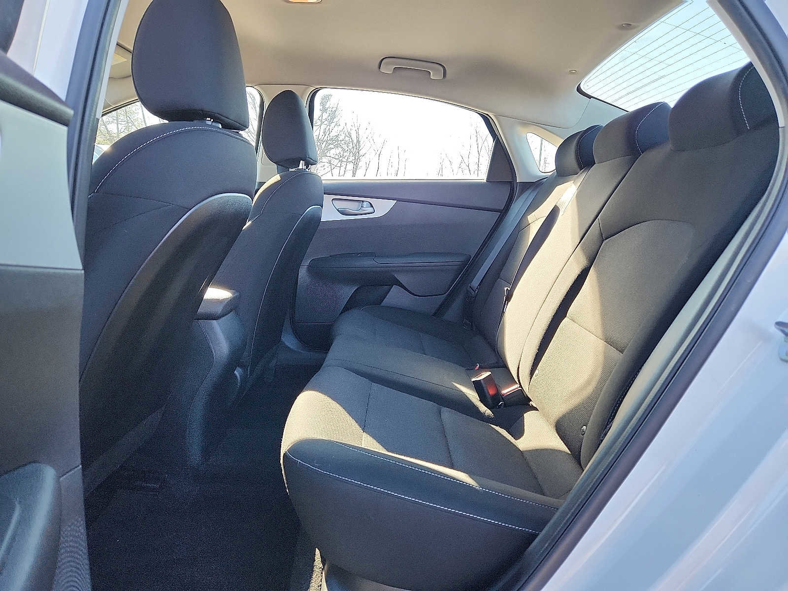 Used 2022 Kia Forte LXS w/ LXS Technology Package FWD image 10