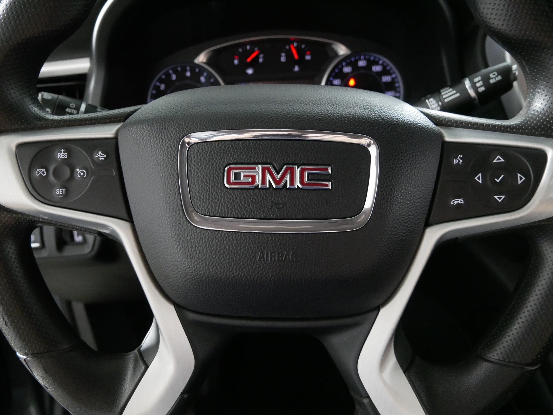 Certified 2021 GMC Acadia SLE w/ Driver Convenience Package AWD/4WD image 25