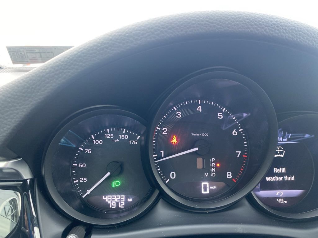 Used 2022 Porsche Macan Base image 24