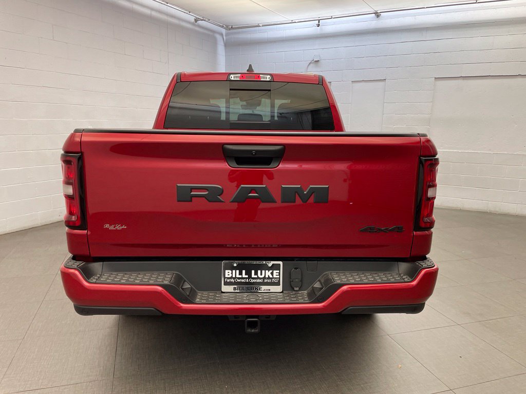 New 2026 RAM 1500 Express AWD/4WD image 4
