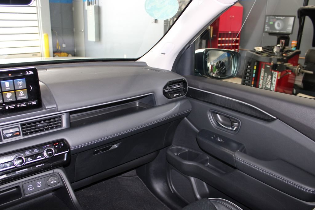 Used 2024 Honda Pilot Elite image 26